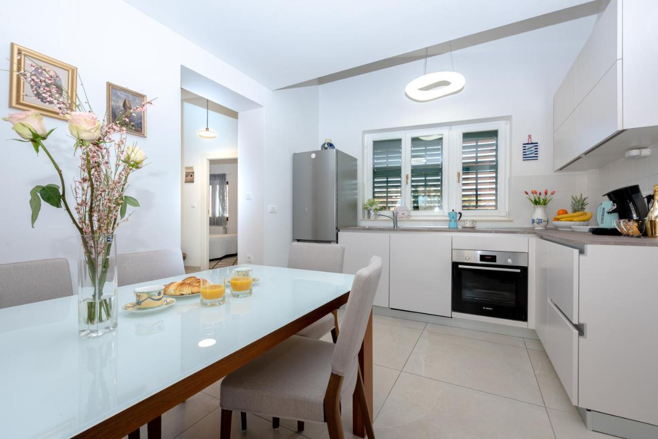Apartment "Dida" With Free Private Parking Solin Exteriér fotografie